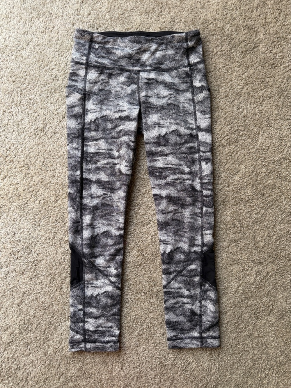 Lululemon Pace Rival Crop Size 4